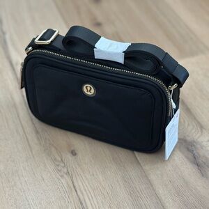 Lululemon Crossbody Camera Bag